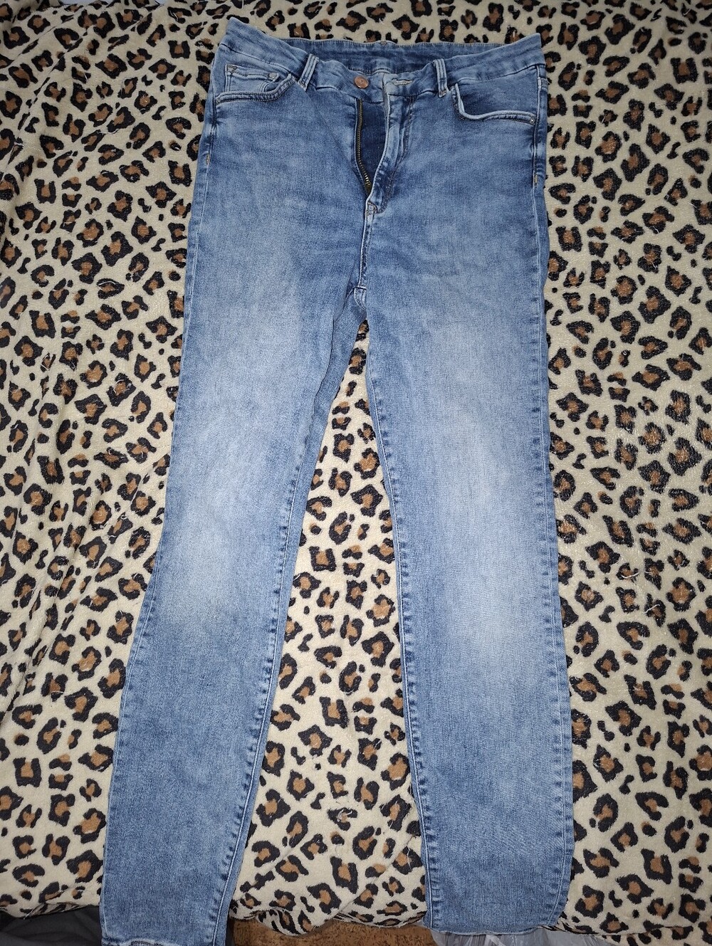 Light Wash Skinny Jeans